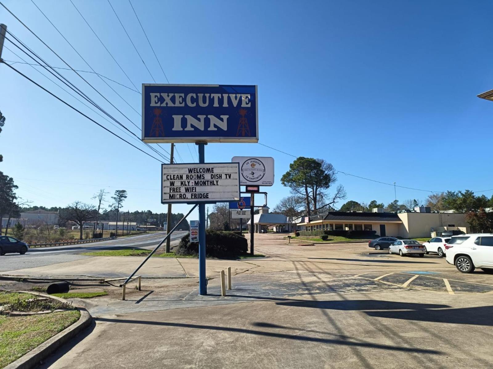 Executive Inn By Oyo Kilgore North Exterior foto